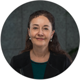 Portrait von Frau Dr.-Ing. Dr. Veronika Ustohalova